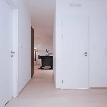 Jegeho Family Escape With Garden, Hot Tub And Free Parking