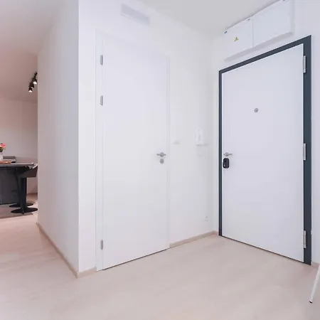 Jegeho Family Escape With Garden, Hot Tub And Free Parking *