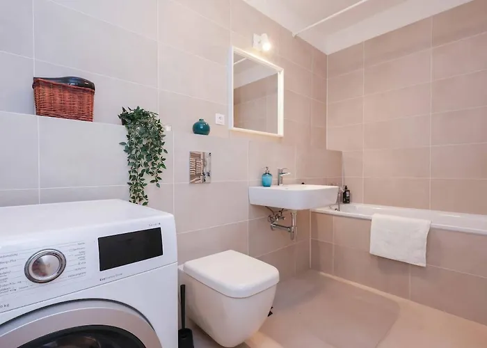 Jegeho Family Escape With Garden, Hot Tub And Free Parking شقة