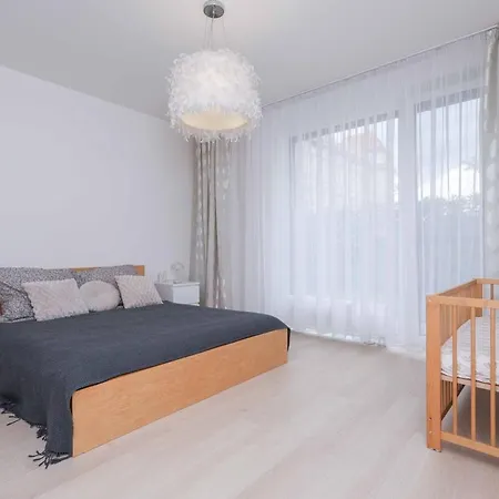 Jegeho Family Escape With Garden, Hot Tub And Free Parking Братислава