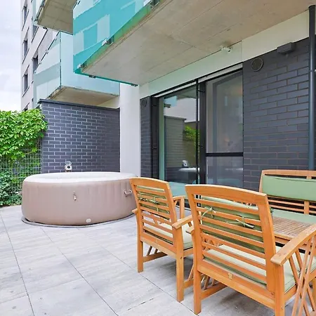 Jegeho Family Escape With Garden, Hot Tub And Free Parking Apartmán